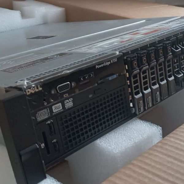 SERVER DELL R730 (64GB RAM, 2x900GB HD, 2x200GB SSD, 2xFonte, 2x40 CPU)